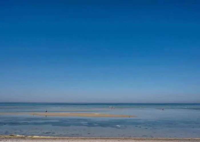 4 Person In Glesborg-by Traum